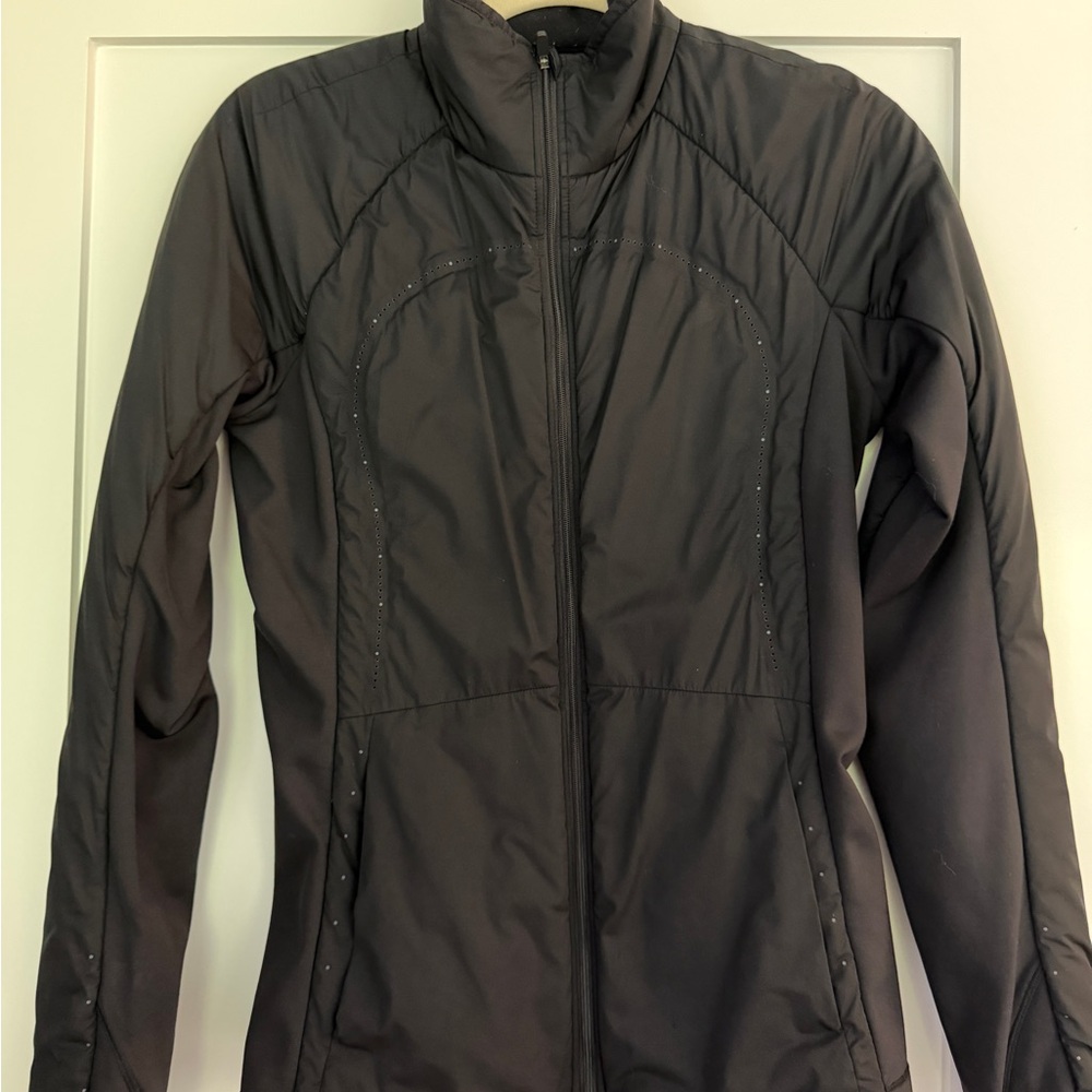 Women’s Black Full-Zip Run for the Cold Jacket Size 4 - Picture 2 of 10